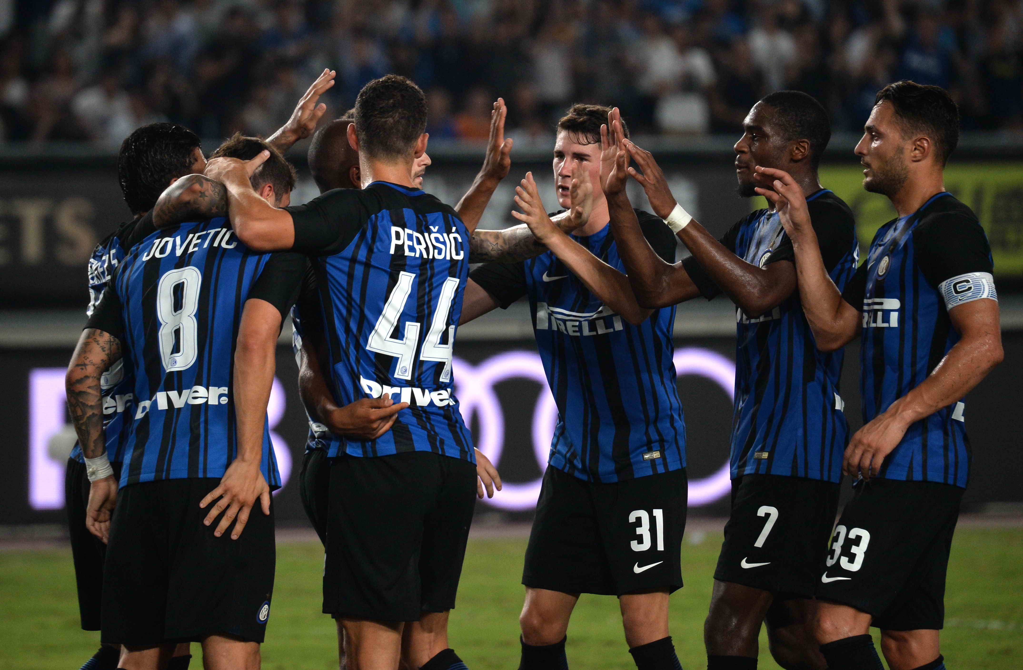 员充满雄心 员充满雄心