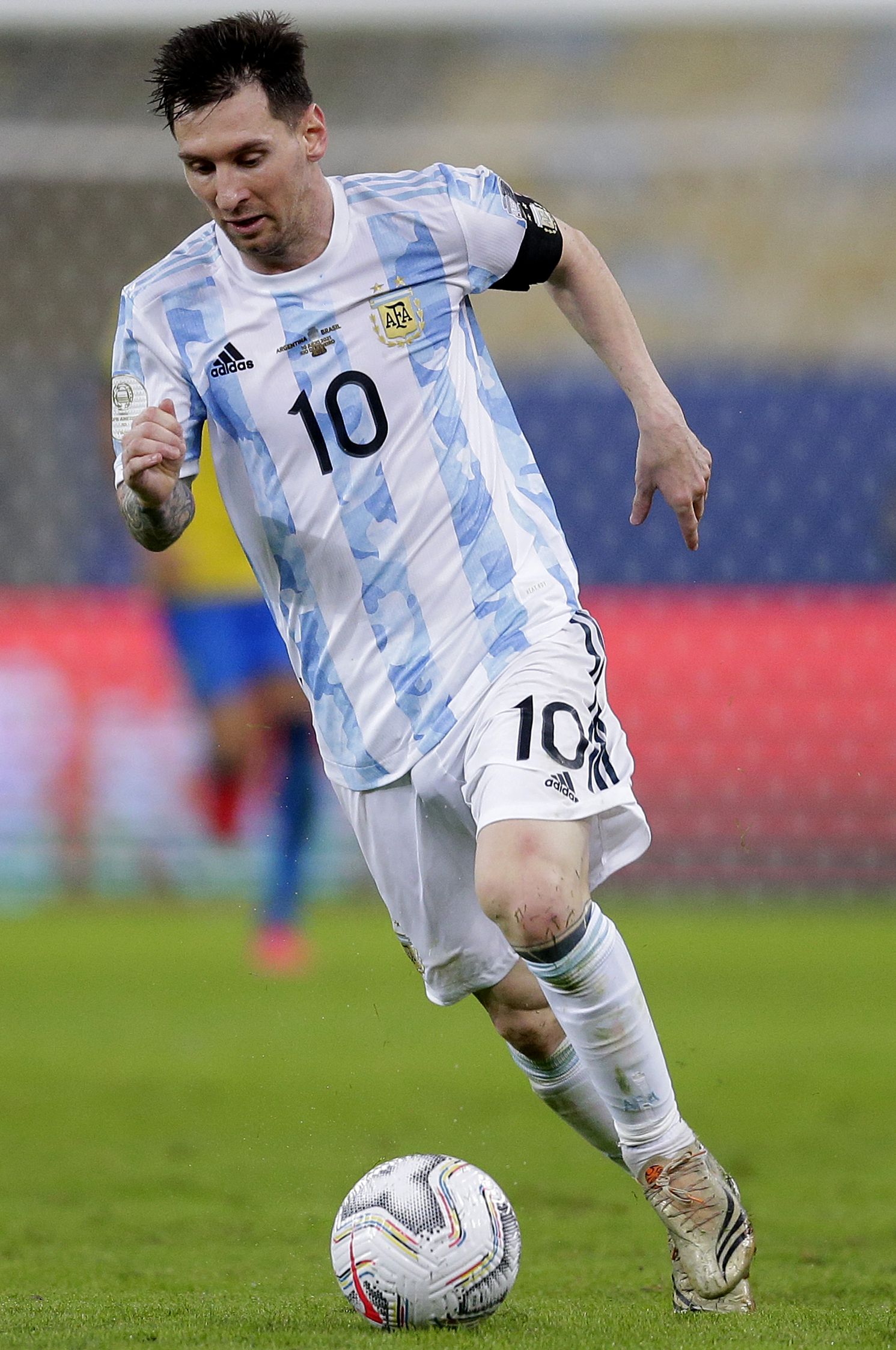 广东胜吉林！伯克轰30分，徐杰+2首发齐爆，胡明轩贝兹利出瑕疵！.