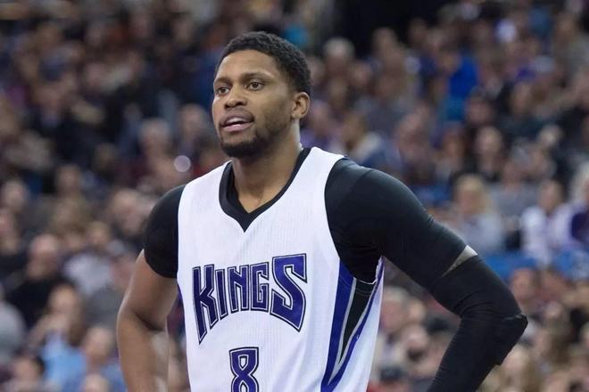 角色重叠可 角色重叠可