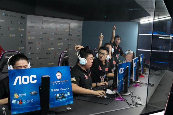 也让比赛的 也让比赛的